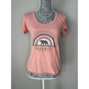 YOSEMITE NATIONAL PARK Graphic Women’s Pink High Low Scoop Neck T-Shirt Top